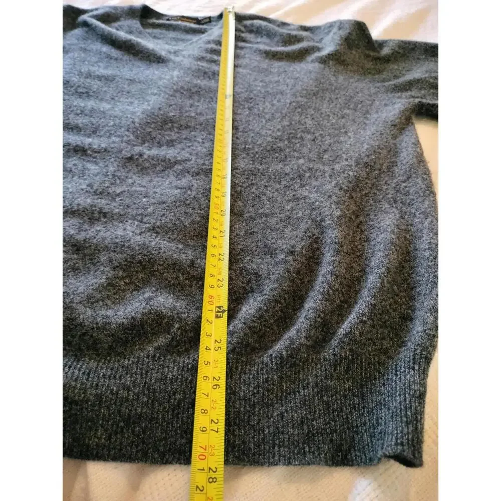 Lux Cashmere Men’s V-Neck Sweater Large 100%‎ Pure Cashmere Charcoal Gray Soft